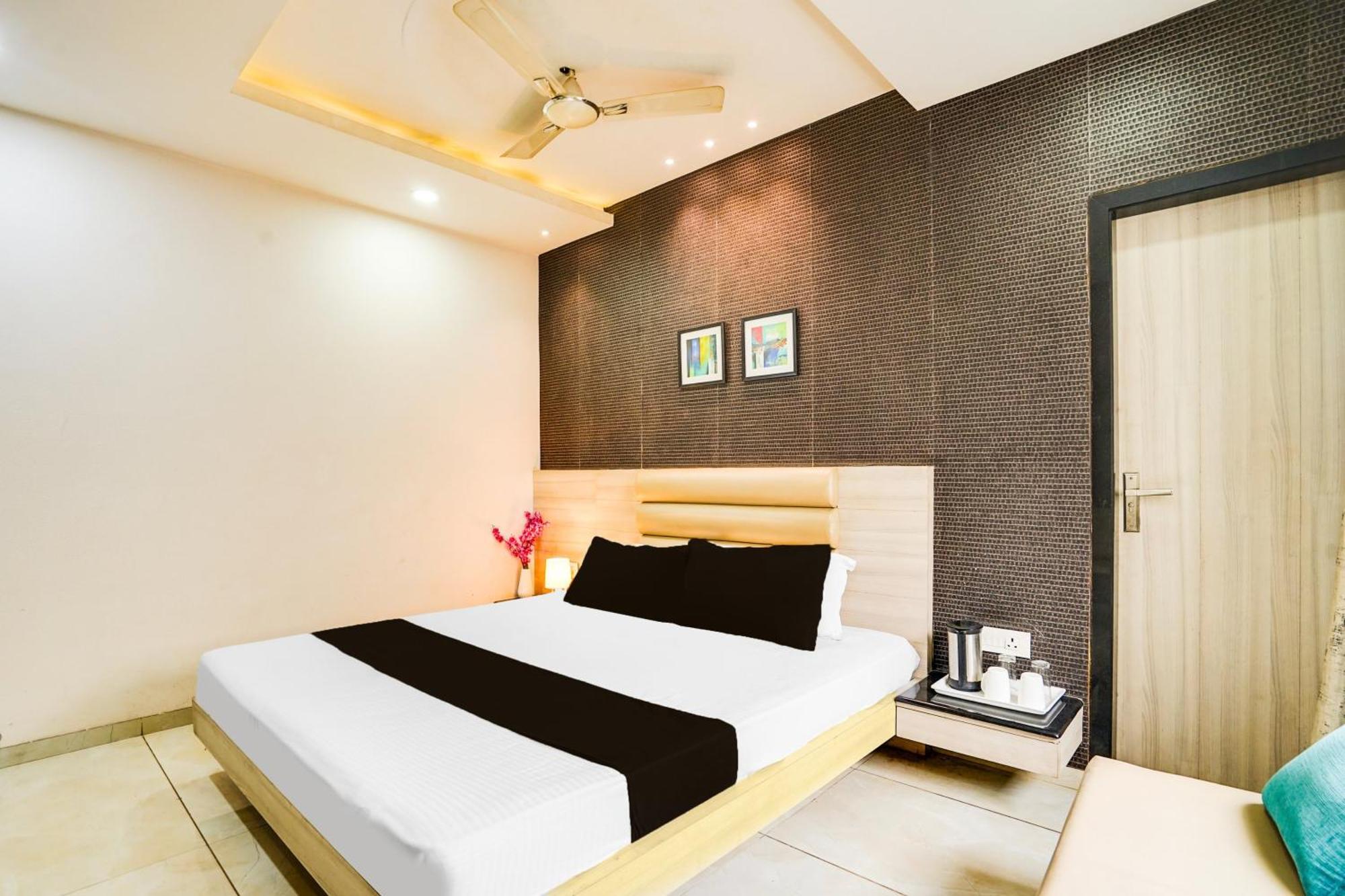 Super Townhouse Jhalawar Road Gumanpura Formerly Rockland Kota  Eksteriør billede